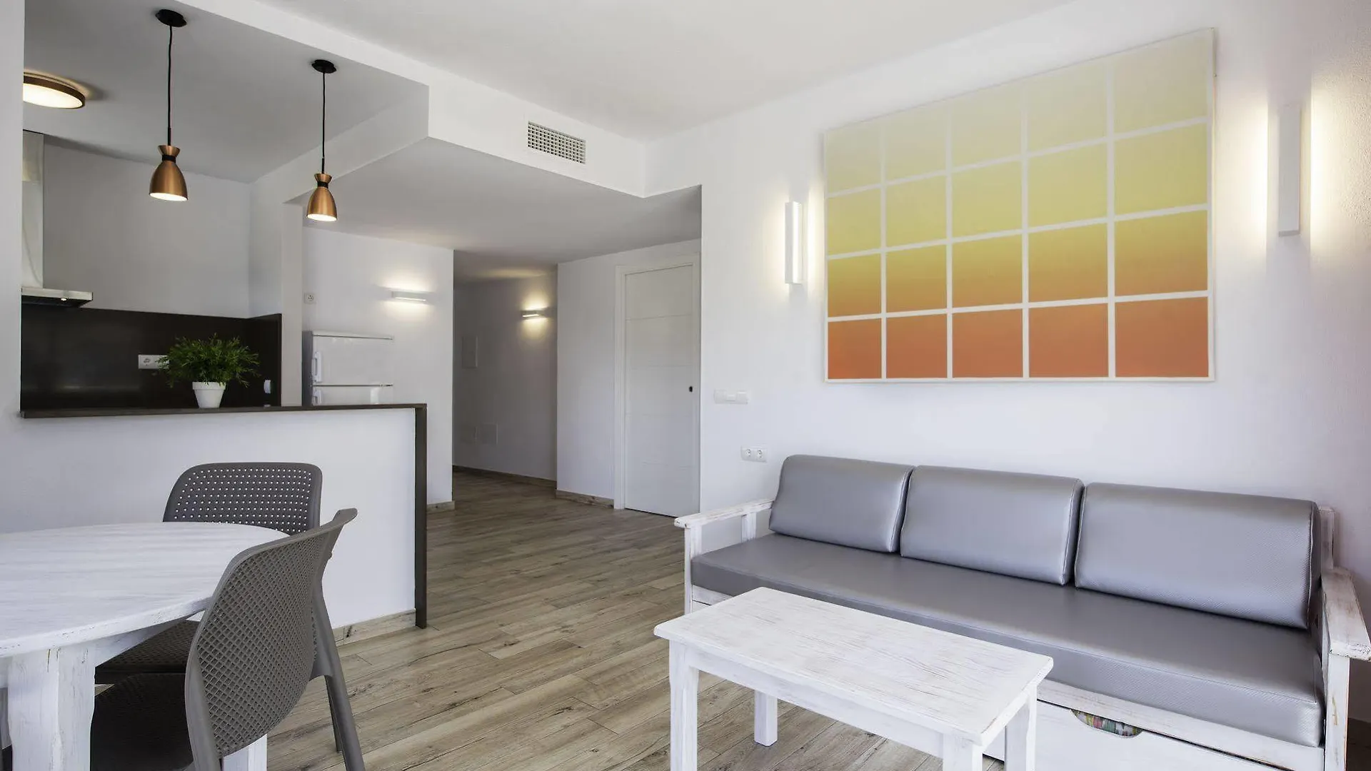 Typic Oasis Sa Tanca Apartment Cala Llonga  Spain